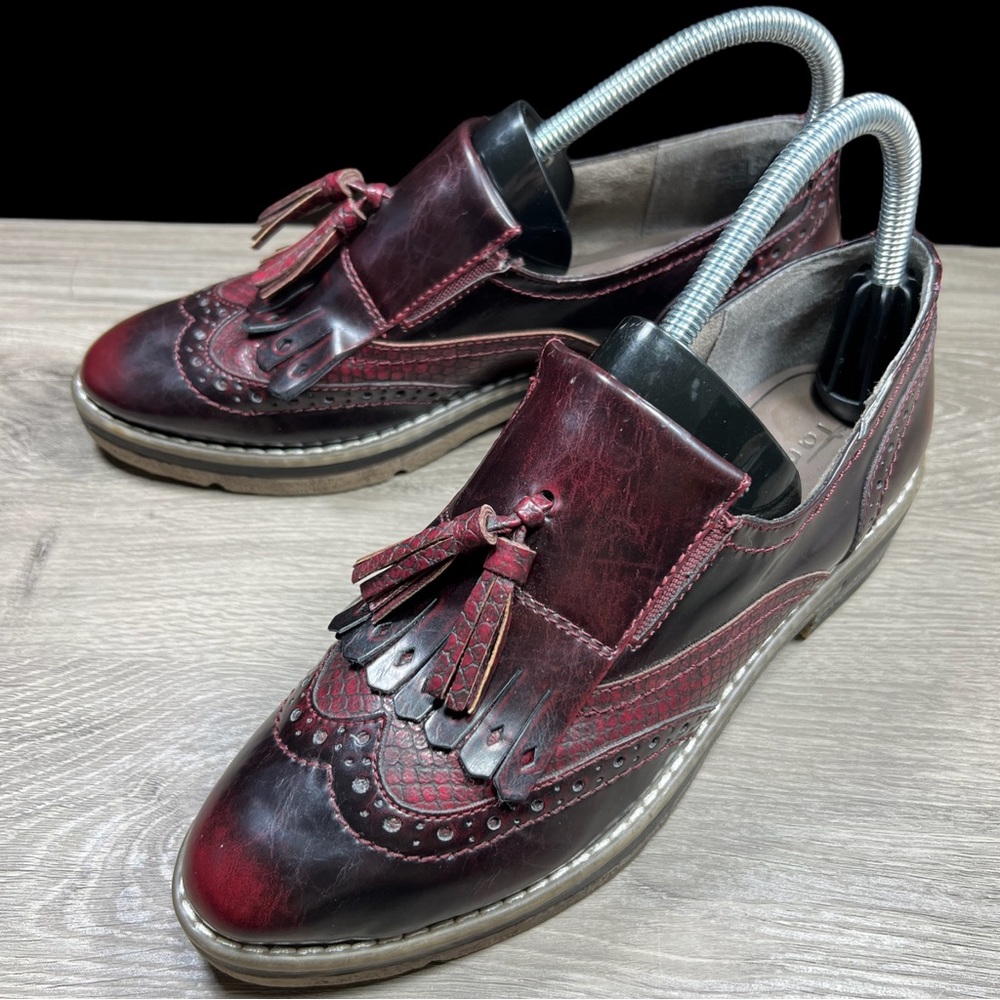 Women's Burgundy Tassel Loafers - Classic Fringe Flats